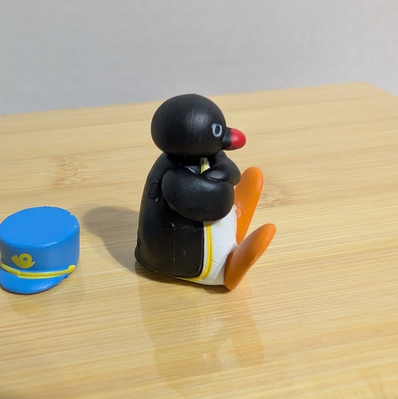 Upset Pingu With Hat Penguin Toy Figure - Picture 3 of 8